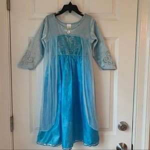 Girls Elsa costume dress set with matching tiara sz 3-5 years